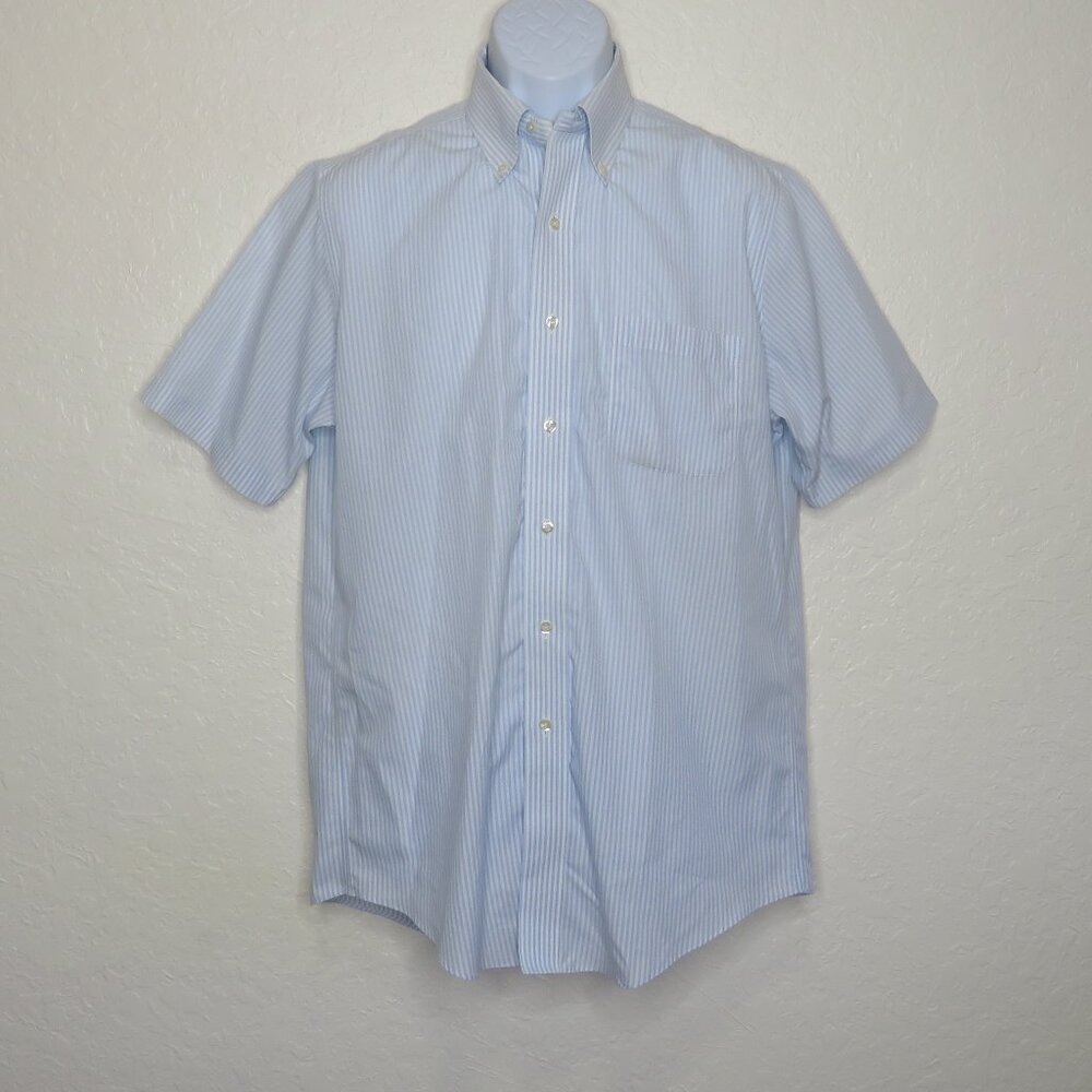 Brooks Brother* Men's Short Sleeve Button Down Curved Hem Pocket Shirt~ Medium